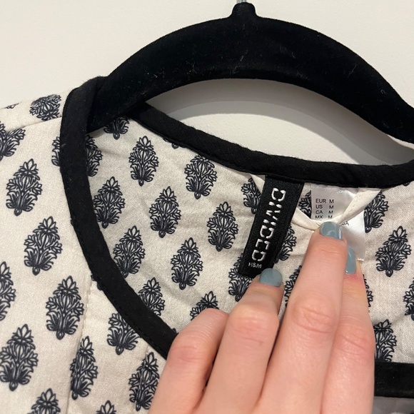 H&M Patterned Quilted Jacket - Picture 5 of 8